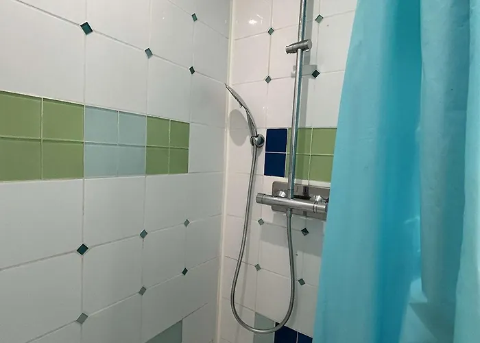 Apartamento Climatisé 6 Pers Avec Terrasse Et Piscine à Port Camargue - Fr-1-250-253 *
