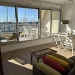 Climatise 6 Pers Avec Terrasse Et Piscine A Port Camargue - Fr-1-250-253 *