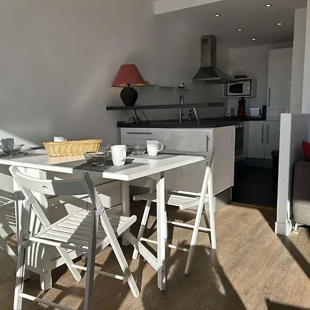 شقة Climatise 6 Pers Avec Terrasse Et Piscine A Port Camargue - Fr-1-250-253 *