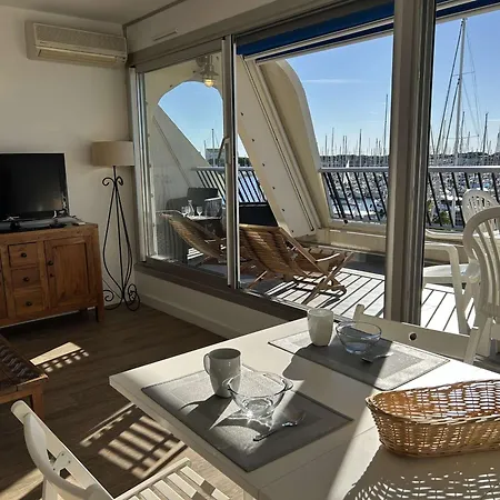 Climatise 6 Pers Avec Terrasse Et Piscine A Port Camargue - Fr-1-250-253 شقة