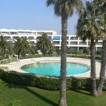 شقة Climatise 6 Pers Avec Terrasse Et Piscine A Port Camargue - Fr-1-250-253 *